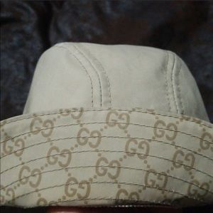 Gucci bucket hat